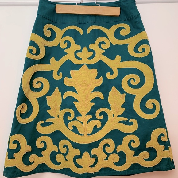 Boden Dresses & Skirts - Boden Skirt - size 8r but fits like a size 4